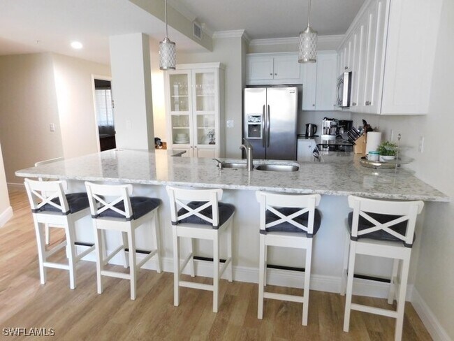 Photo - 7655 Pebble Creek Cir Unidad 302