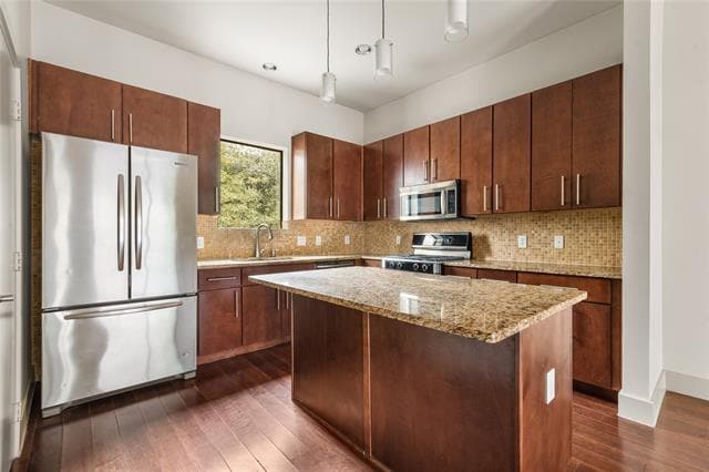 Building Photo - 4111 Newton Ave