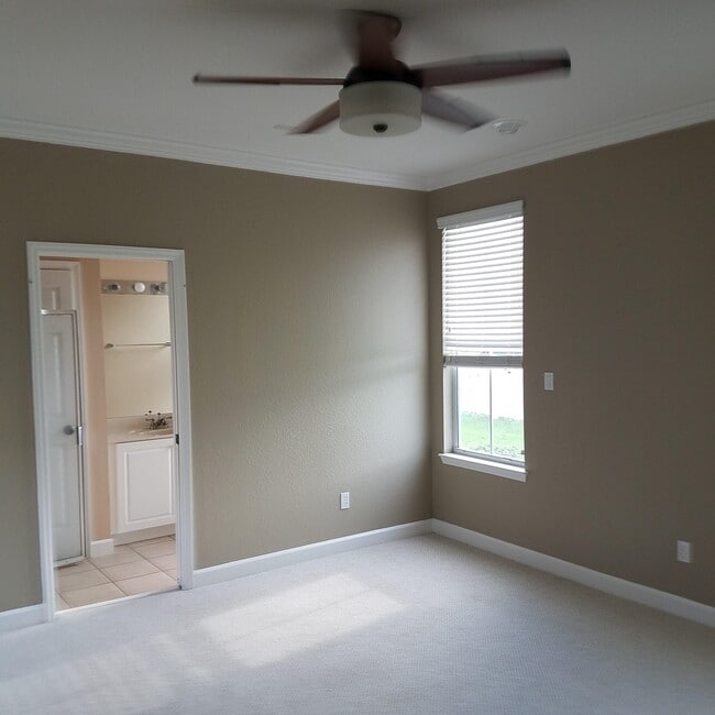 Photo - 3324 Calumet Dr