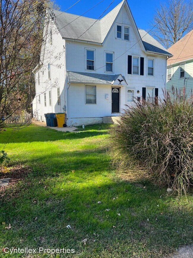 4 br, 2.5 bath House - 205 Western Ave - 4 br, 2.5 bath House - 205 Western Ave
