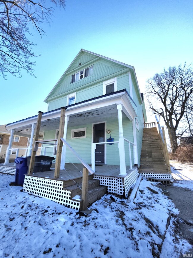 Photo - 503 W Walnut St Townhome