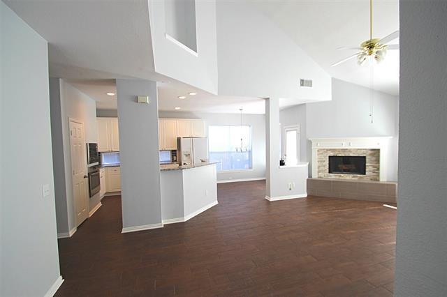 Photo - 18620 Gibbons Dr
