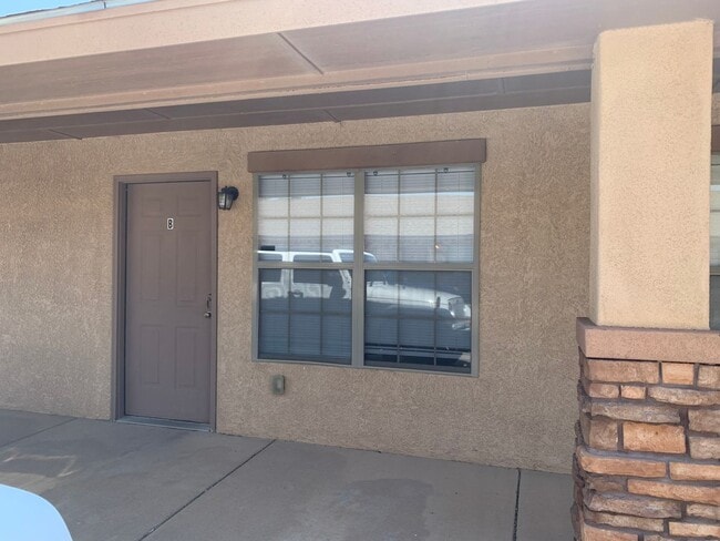 Building Photo - NEXT GENERATION - 1521 AZ Unit APT B