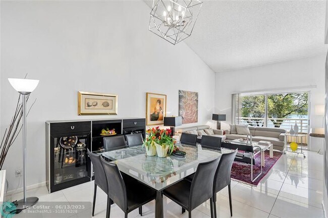 Photo - 3457 NW 44th St Unit 202