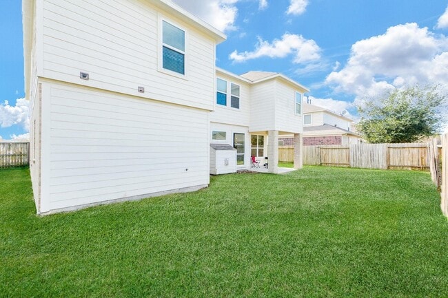 Photo - 9947 Valance Way