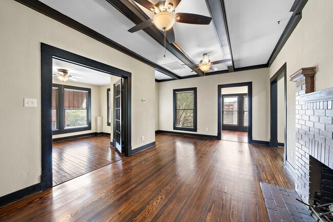 Building Photo - 811 Sul Ross St Unit 3 Rental