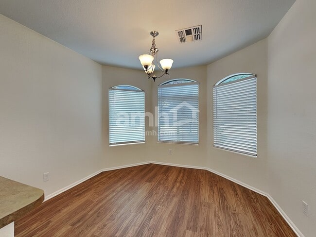 Photo - 15848 W Linden St