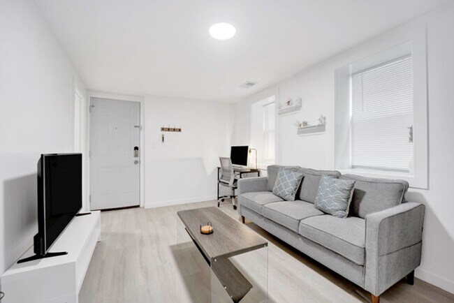 Photo - 1226 W 31st Pl Unit 1226 W 31st Pl