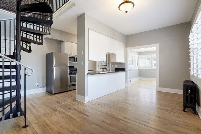 Photo - Two-Story Apartment with Parking in Uptown Unit 204