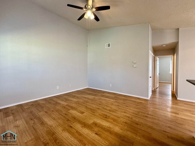 Photo - 5230 Gawain Dr