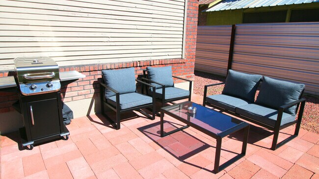 Photo - 2214 N 8th St