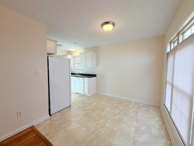 Photo - 218 Wayne Dr