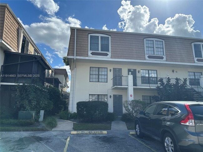 Photo - 6060 Village Cir N Unit 6060