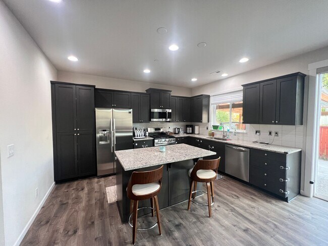 Beautiful Bothell Home! - Beautiful Bothell Home!