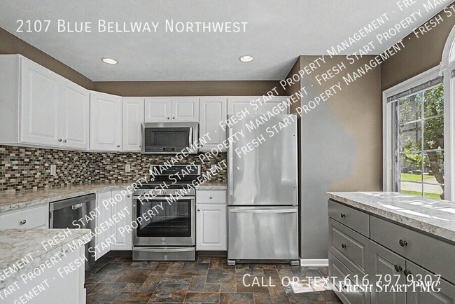 Photo - 2107 Blue Bell Way