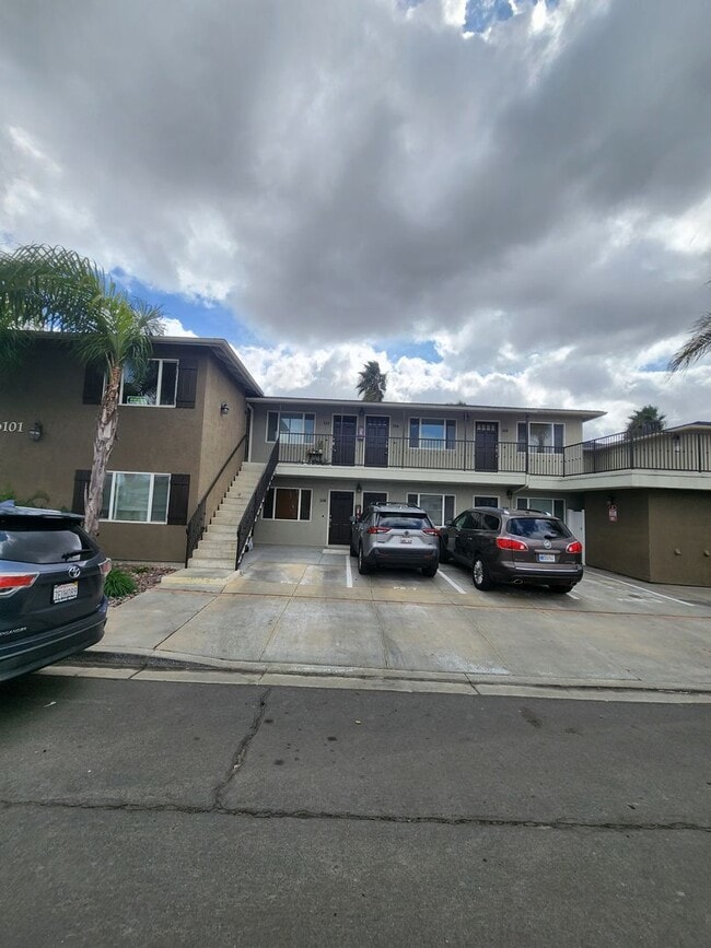 Building Photo - COMING SOON! Clean Upstairs Unit In Convenient Location- Close to SDSU!