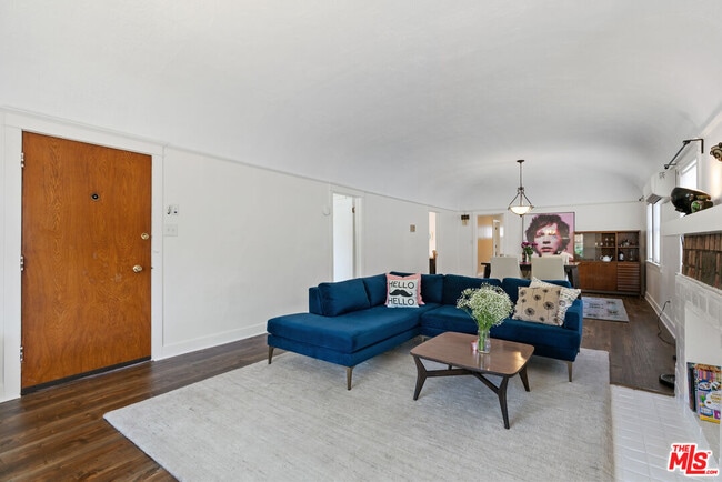 Photo - 2317 Vineyard Ave