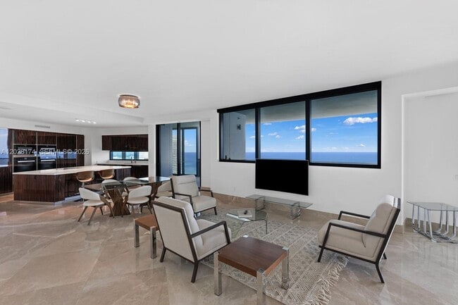 Photo - 18555 Collins Ave Unidad 5105
