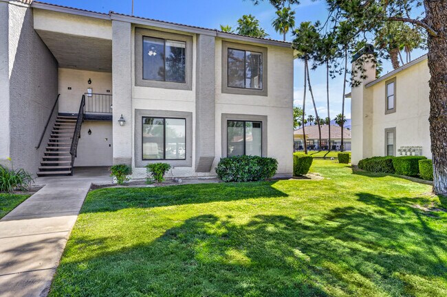 Photo - 43376 Cook St Unit 92