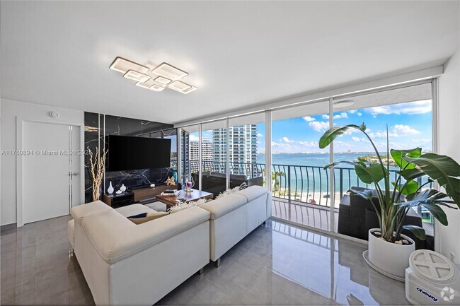 Building Photo - 7601 E Treasure Dr Unit 1216 Rental