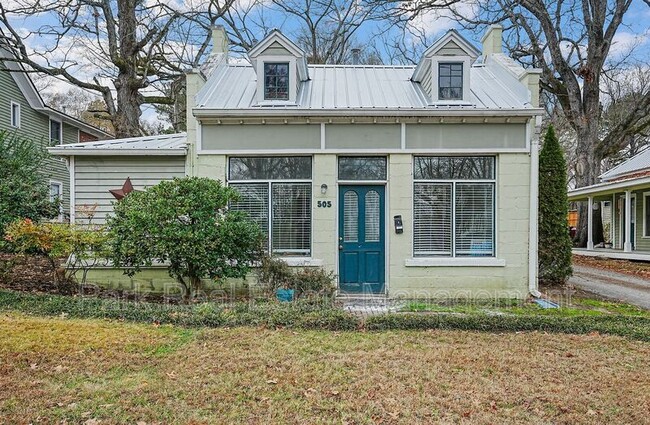 Building Photo - 505 N Greensboro St Unit A