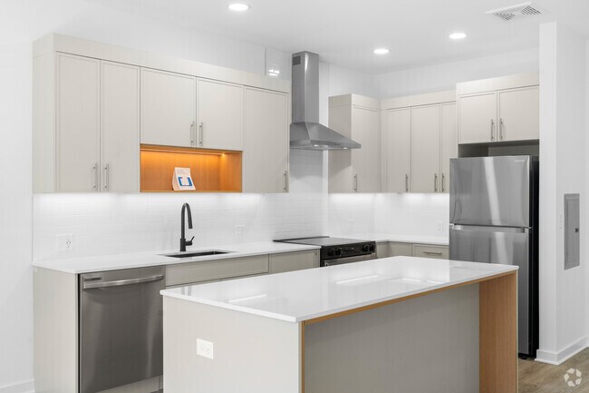 2BR, 2BA - 1,071SF - Kitchen