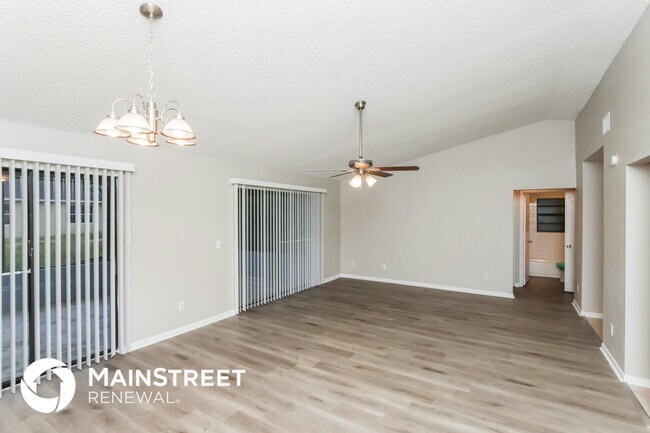 Photo - 1854 Cyclone St NW