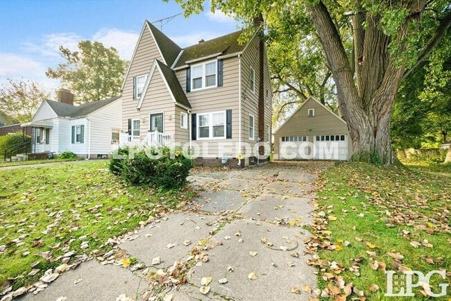 Photo - 1579 Colton St