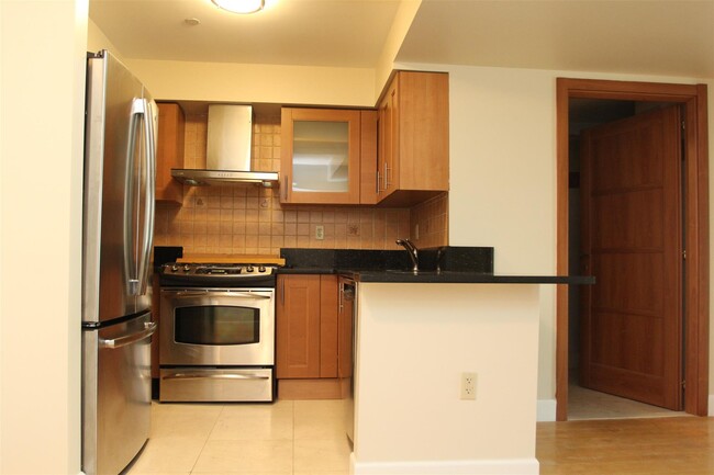 Photo - 140-22 Beech Ave Condo Unit 6G