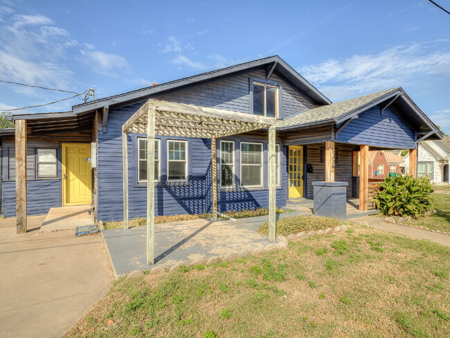 Photo - Beautifully Updated Bungalow!