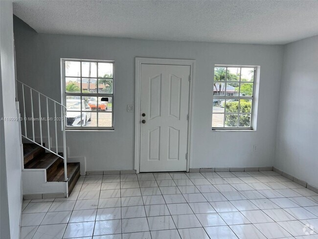 Building Photo - 751 Flagami Blvd Rental