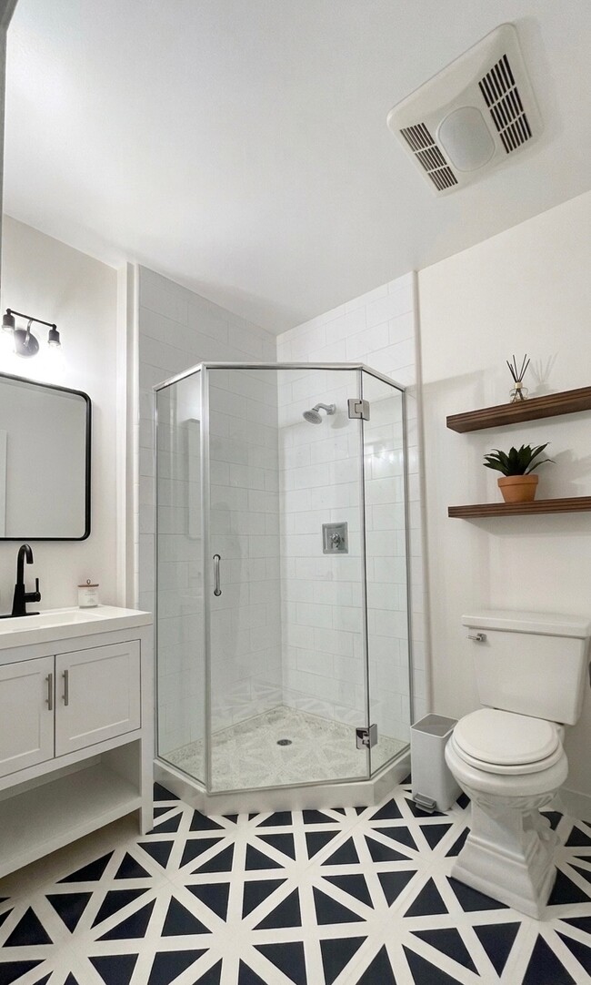 Photo - 201 Sansome St