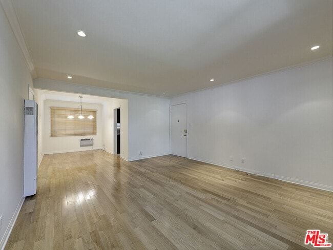 Building Photo - 1217 N Crescent Heights Blvd Unit C Rental