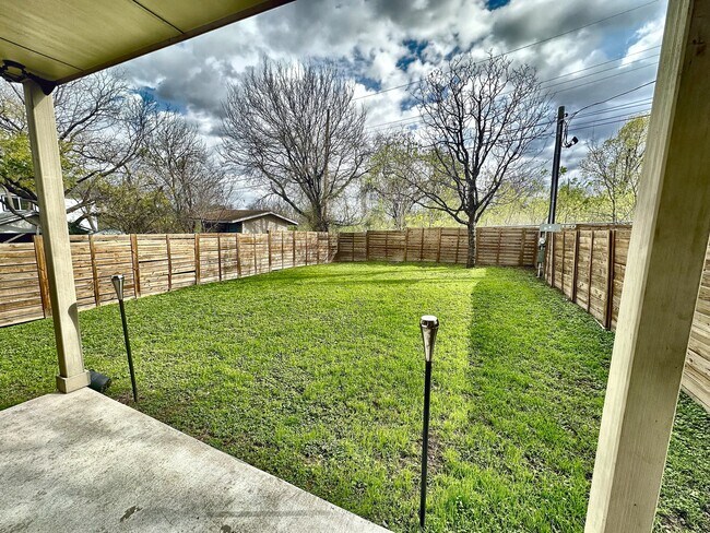 Photo - 2009 Uphill Ln