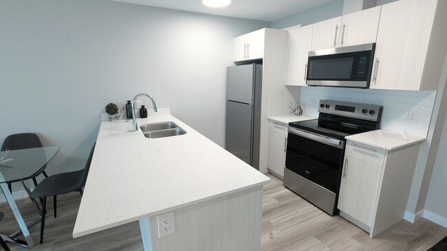 Photo - 475 St Anne's Rd Unit 216