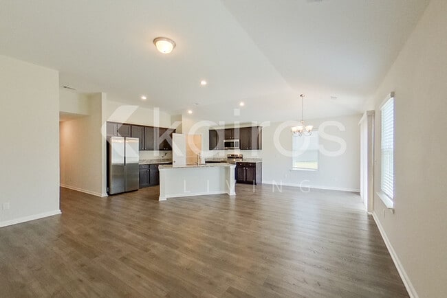 Photo - 107 St Matthew Wy