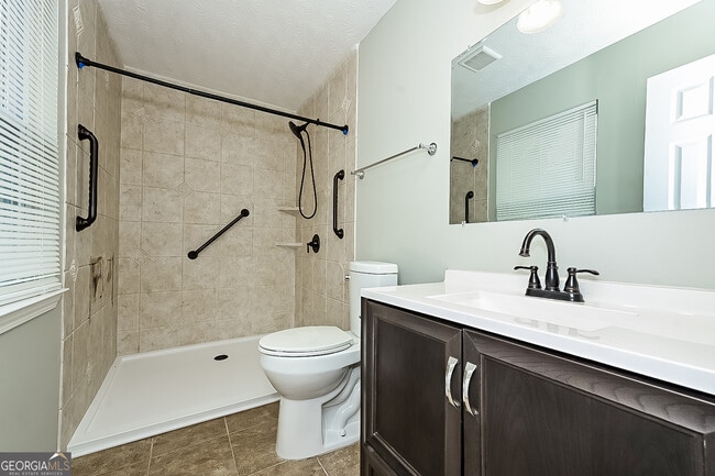 Photo - 3042 Medina Dr