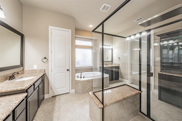 Photo - 1614 Chisholm Trail