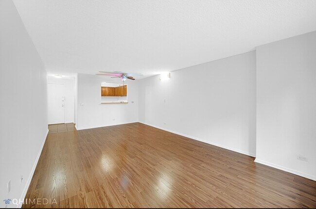 Photo - 801 S Plymouth Ct Unit 505