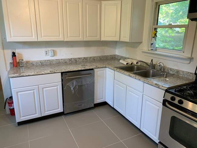 Kitchen - 1131 County Road 601