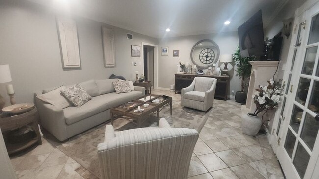 Photo - 15358 Leadwell St