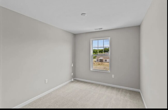 Photo - 4992 Pebble Ct Townhome