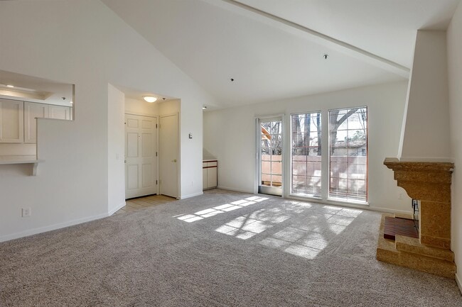 Photo - 10252 Danube Dr