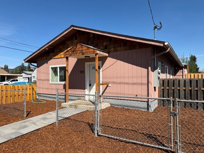 Photo - Beautiful 1 bedroom 1 bath unit in Springfield!