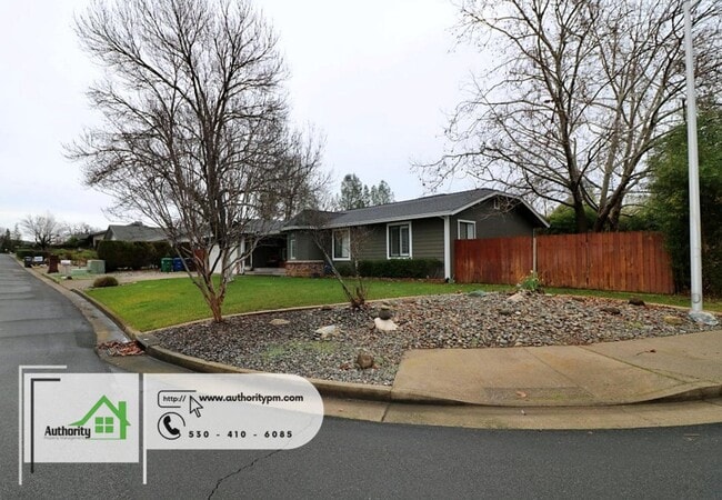 Photo - 705 Country Oak Dr