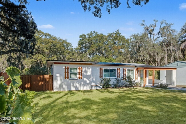 Photo - 1503 Broome St