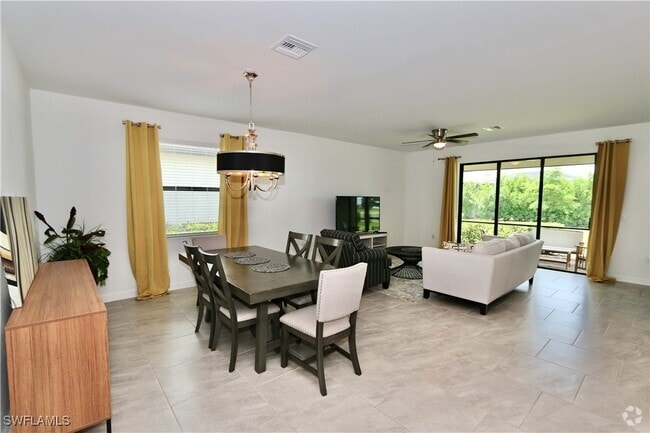 Building Photo - 18293 Ridgeline Dr Rental