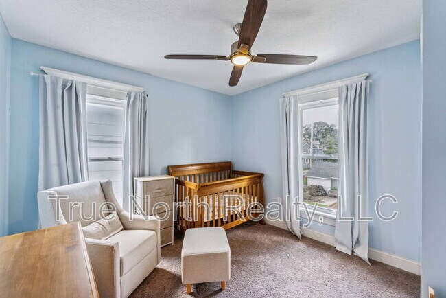 Photo - 693 Wilson Ave