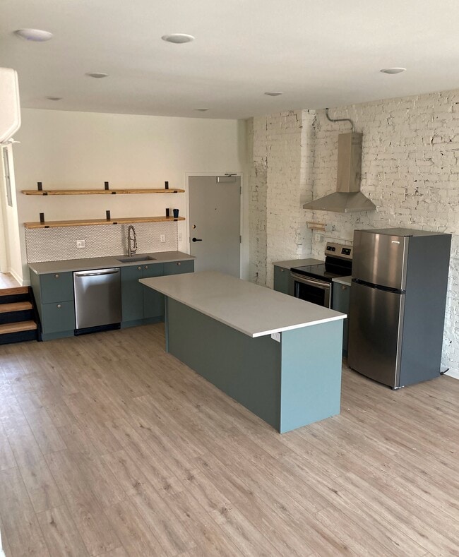 Building Photo - The Garber #2 Unit 13