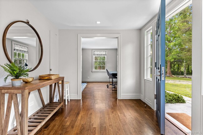 Photo - 40 Old Post Rd